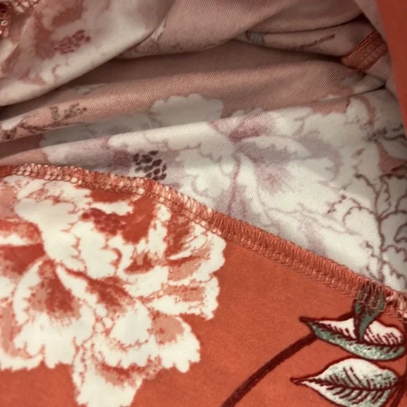 Planet Gold Crop Top - Picture 9 of 12